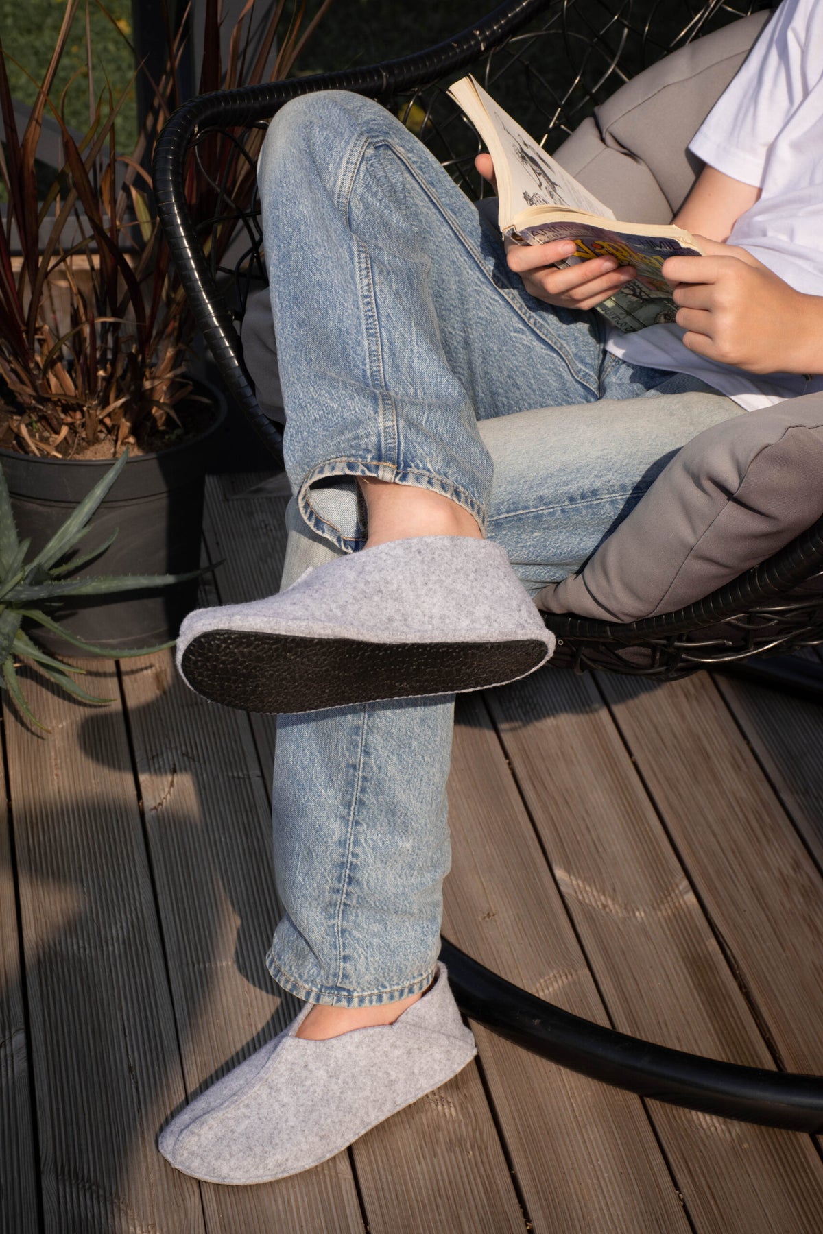 Tohkri Unisex Slippers - Grey